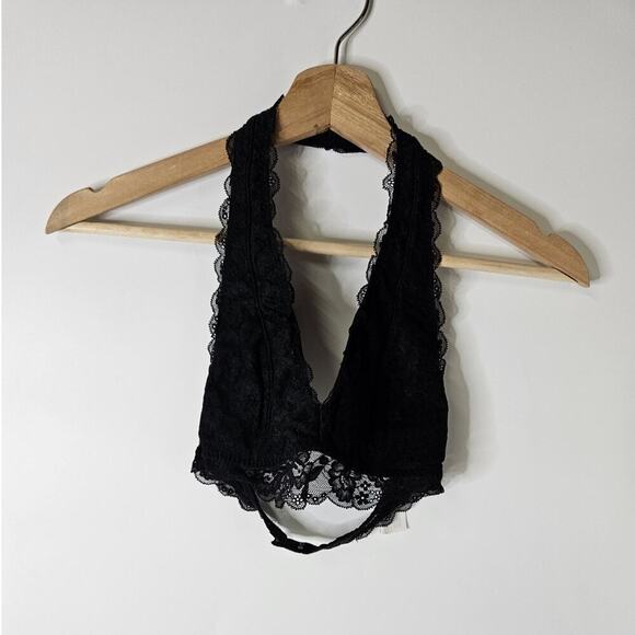 Hollister Gilly Hicks Womens Size Extra Small Black Lace Halter Bralette - Picture 1 of 3